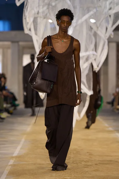 Look 44